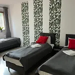 Homestay - Business & Workers