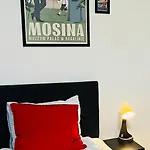 Homestay - Business & Workers *