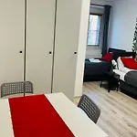 - Business & Workers Homestay *