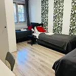 - Business & Workers Homestay *